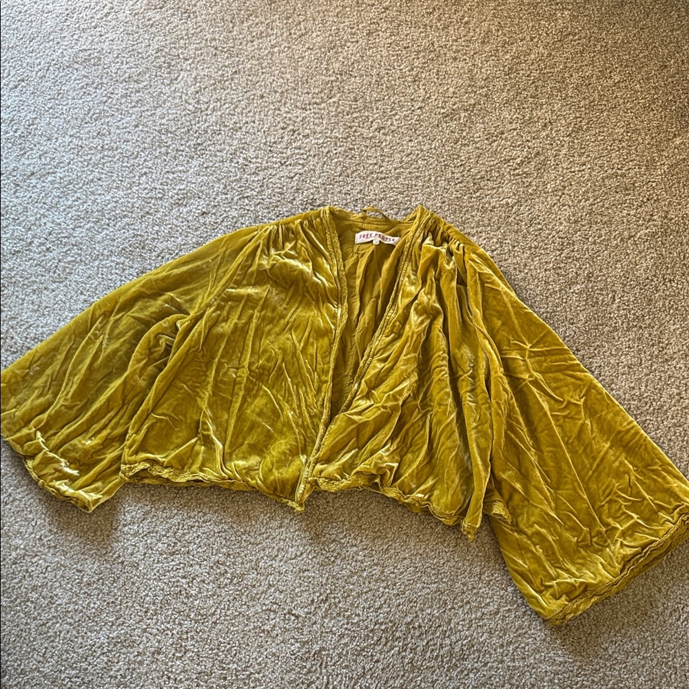 Free People Women’s Mustard Velvet Kimono w Wide Whimsical Fairy Bell Sleeves SM